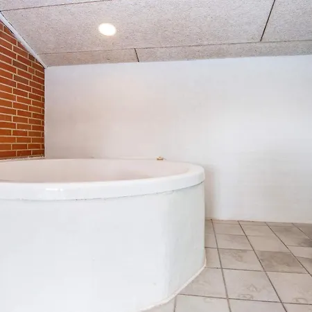 8 Person In Harboore-by Traum 度假居